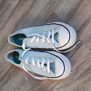 Chuck Taylor all stars 🌟